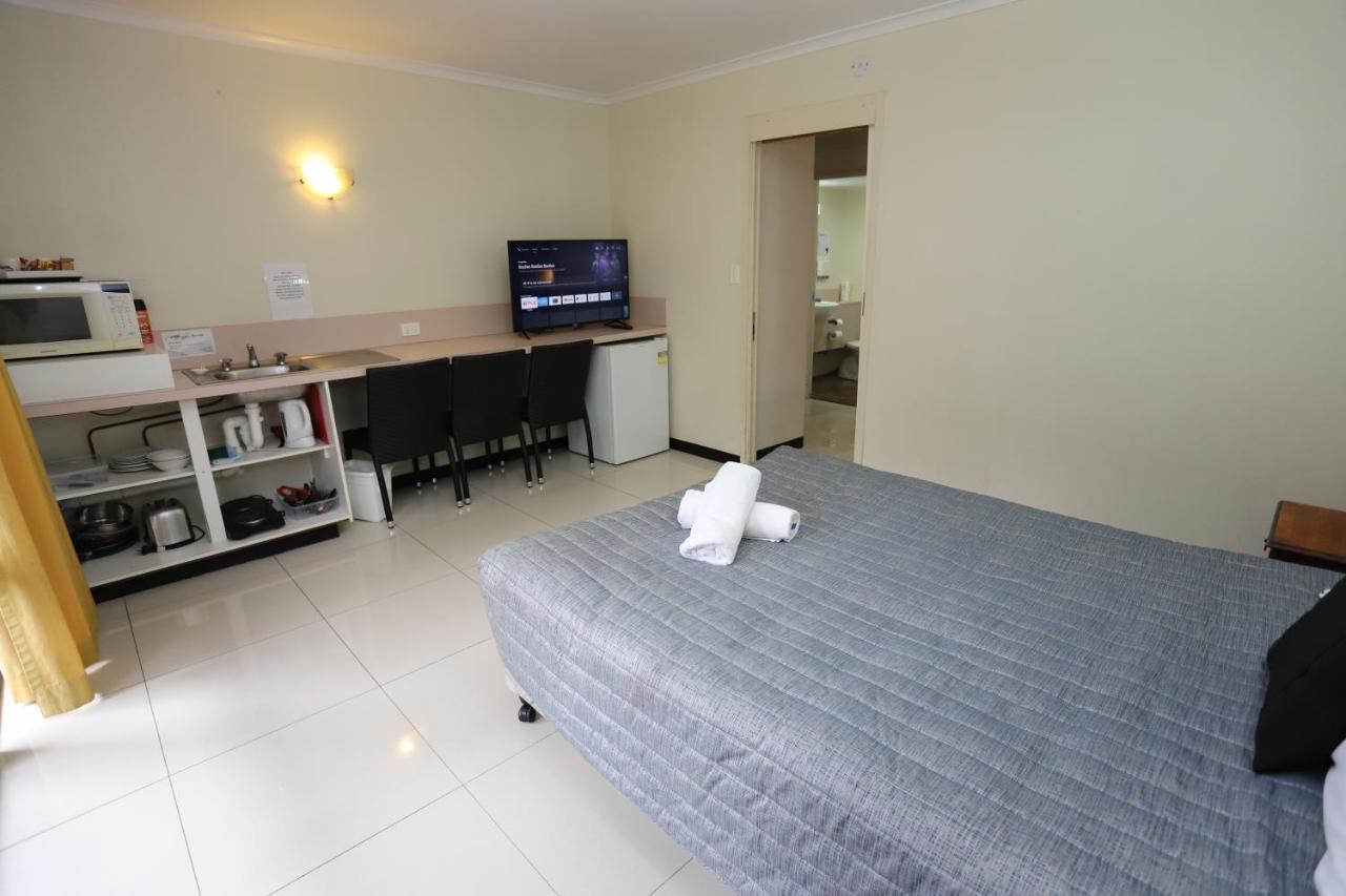 Miners Lodge Motor Inn Mackay Exteriör bild